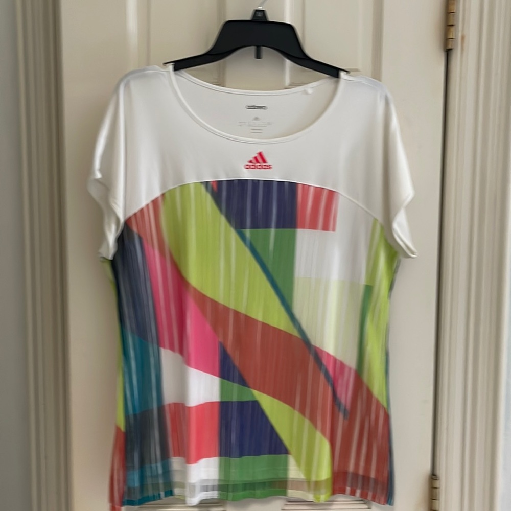 Tennis top